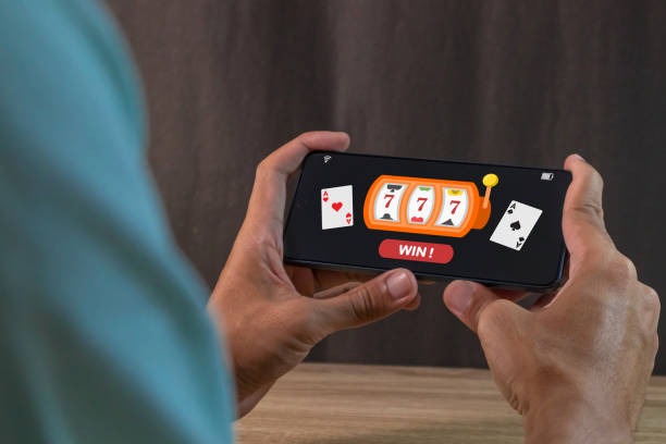 v380pro মাইনস গেমপ্লে স্ক্রিনশট — গ্রিড এবং সোনার টুকরো দেখা যাচ্ছে